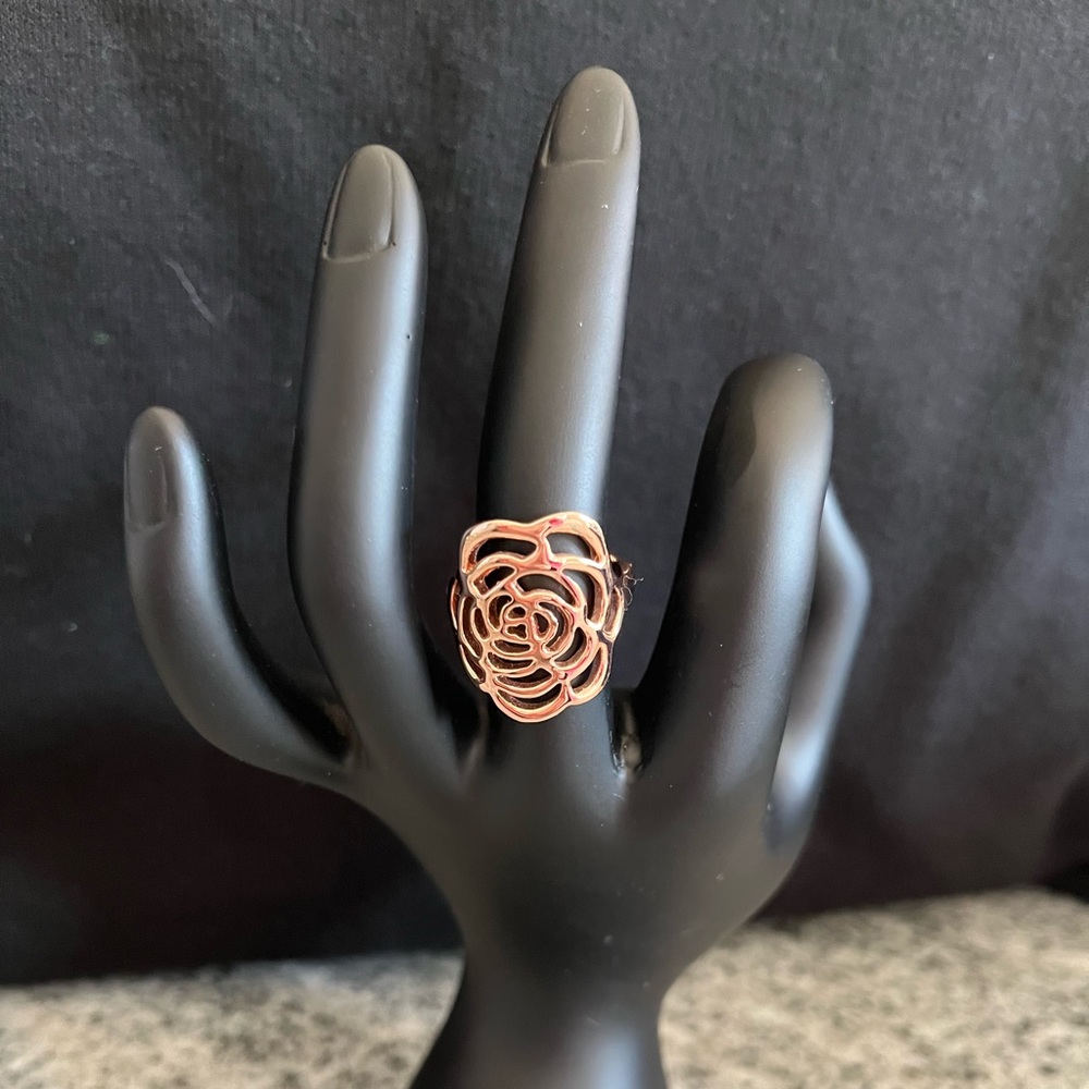 Rose ring size 7.5 - rose gold color